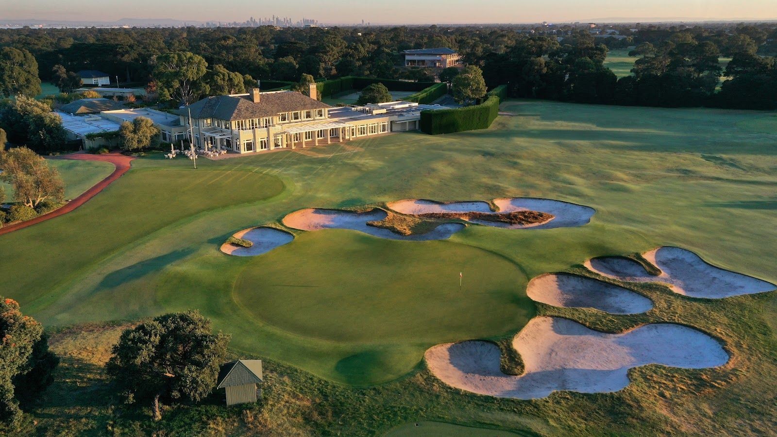 Melbourne Sandbelt and Tasmania Golf Tours
